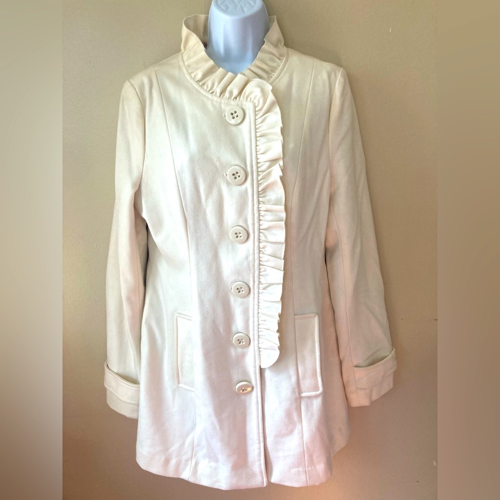 Tulle brand wool-blend ivory coat with ruffle and patterned lining size XL